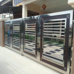 Folding Gate with Aluminium Wood