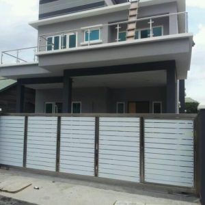 Sliding Gate with Aluminium Wood
