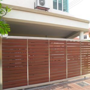 Sliding Gate with Aluminium Wood