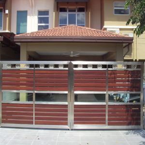 Swing Gate with Aluminium Wood