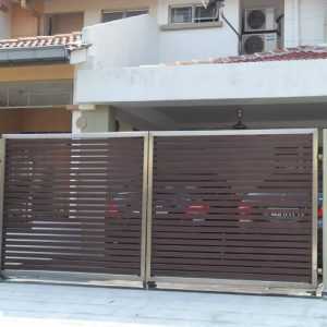Swing Gate with Aluminium Wood