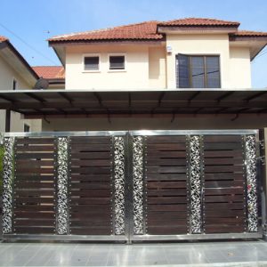 Swing Gate with Aluminium Wood